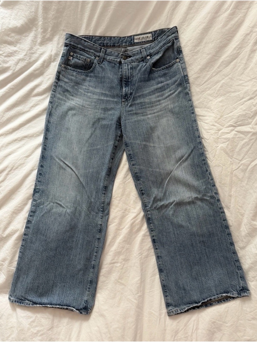 AG Adriano Goldschmied Women’s Saige Wide-Leg Crop Jeans Blue Light Wash